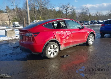 2021 Tesla Model Y Long Range Dual Motor All-Wheel Drive from USA, damaged, VIN 5YJYGDEE5MF064181